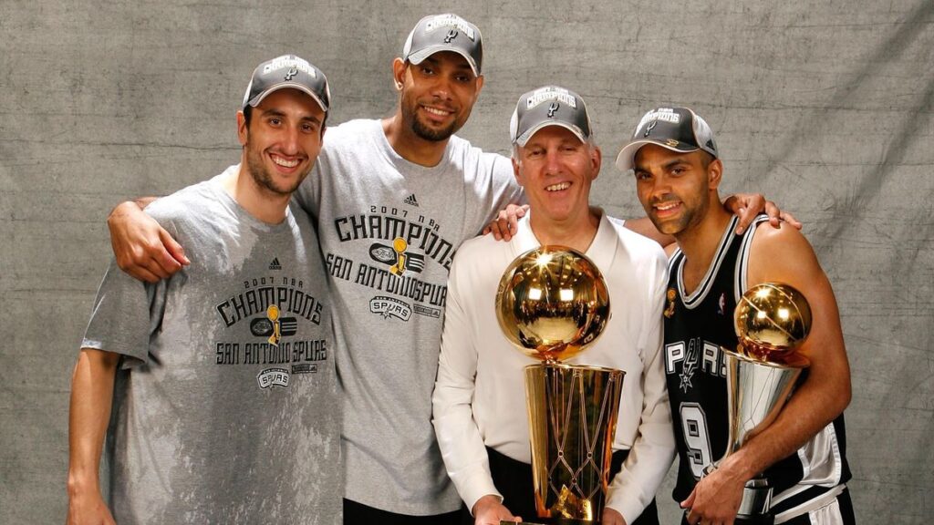 Les San Antonio Spurs, champions de la NBA en 2006-2007.